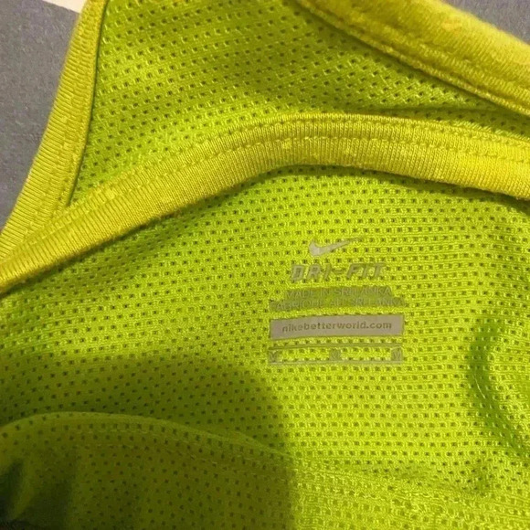 Nike sports tank in lime green. - Picture 3 of 4
